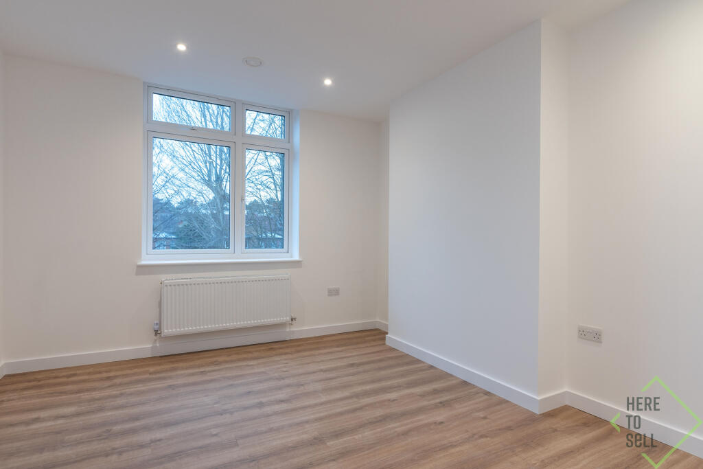 369 Green Lanes, London, N13 4JH-32
