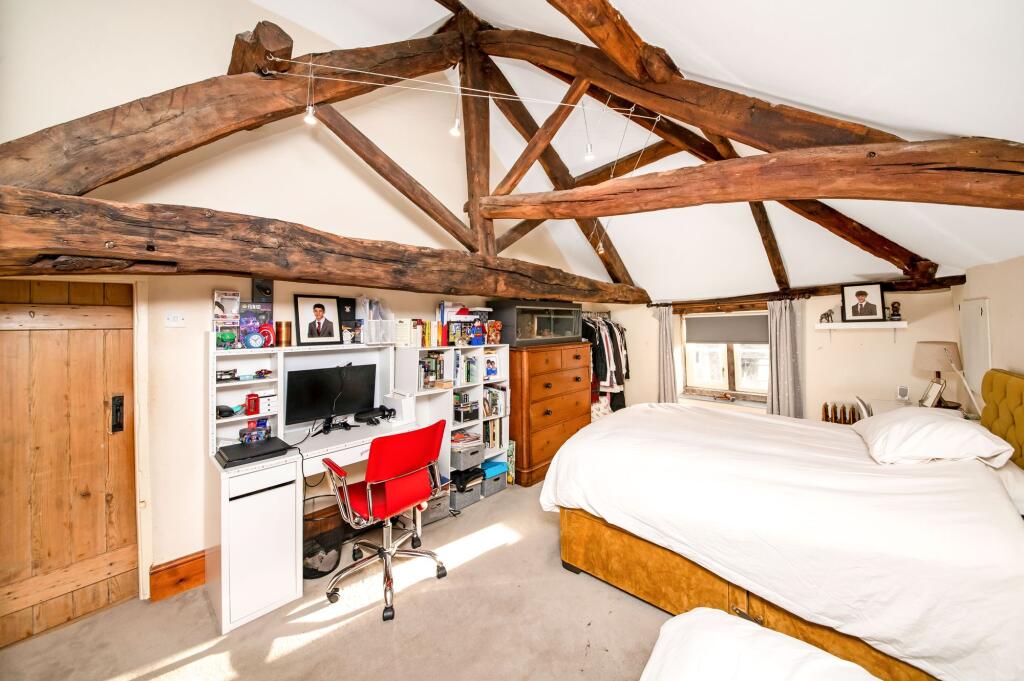 BEDROOM TWO