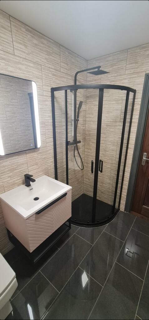 Bathroom 7
