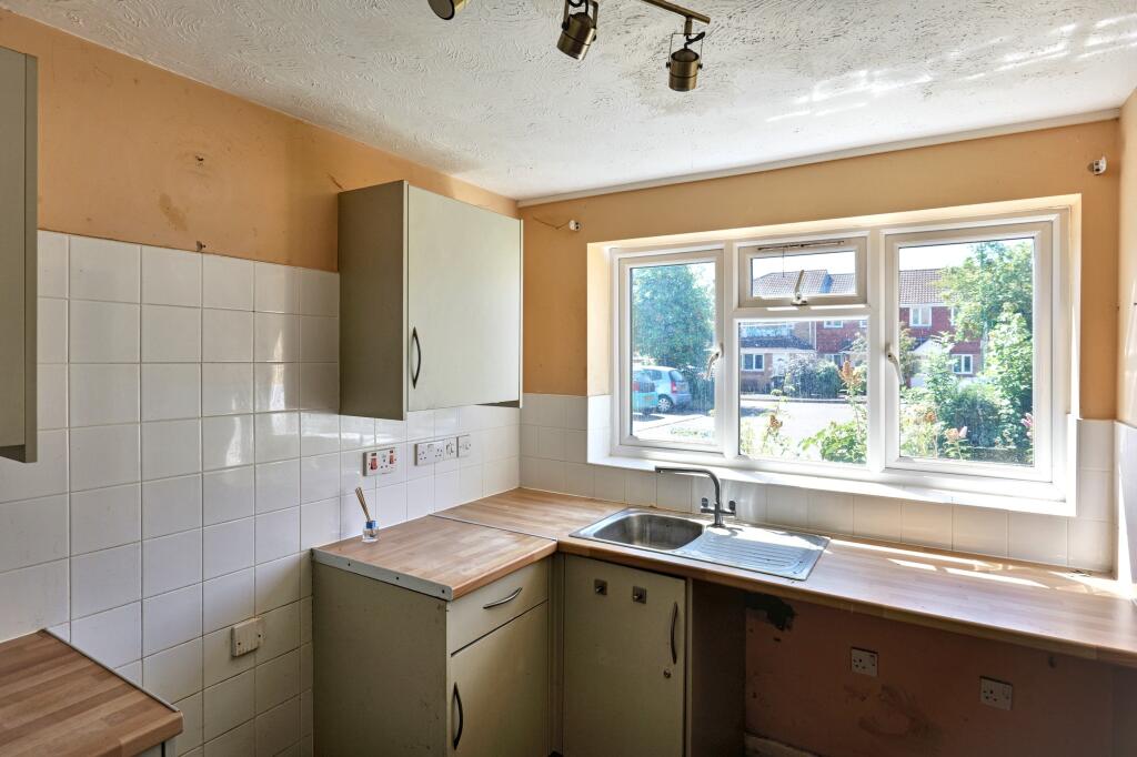 9 Madison Close, Gosport, PO13 9UL