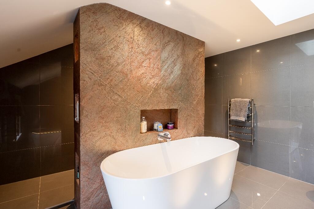 Ensuite Principal
