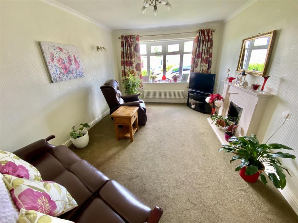 Bramleys Estate Agents - Lady Heton Drive - Mirfie