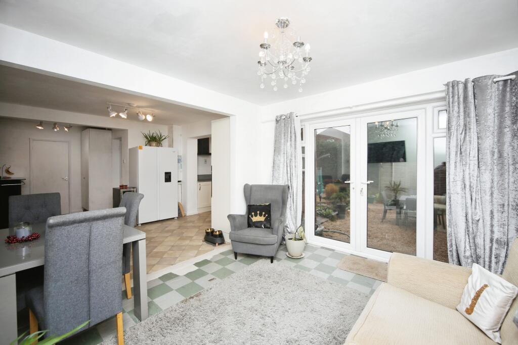 Kitchen/Family Room