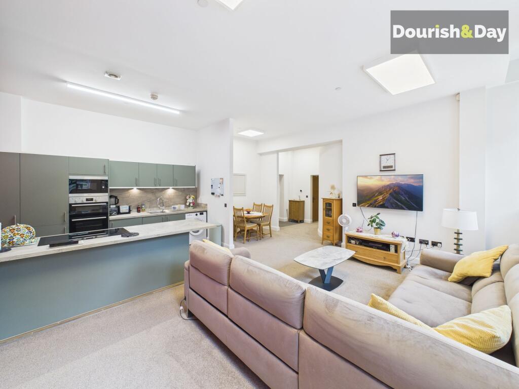 Open Plan Kitchen / Living Diner