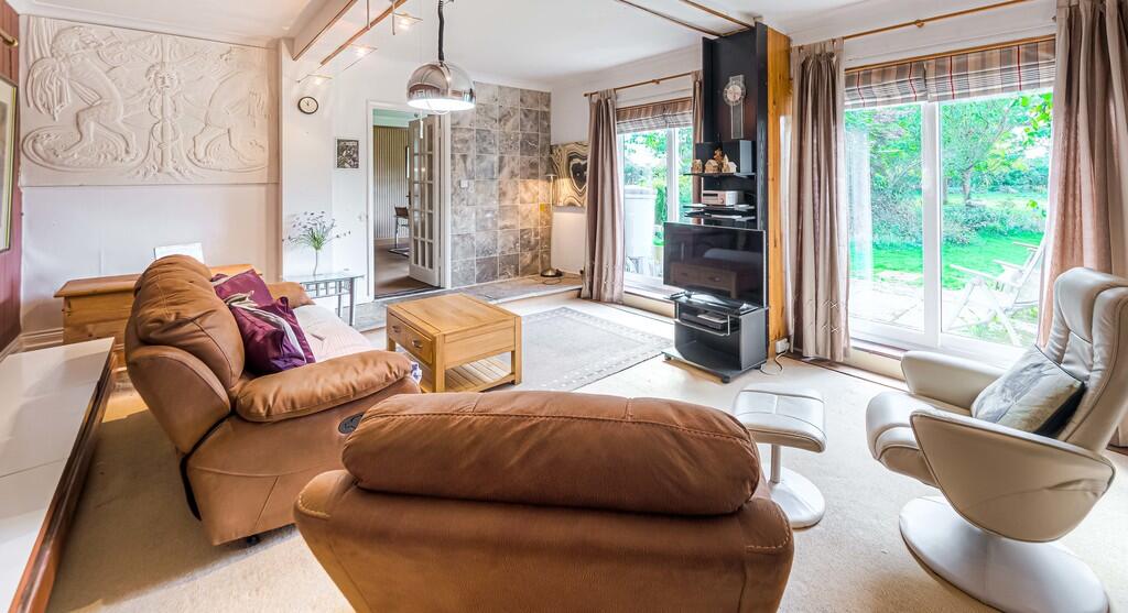 Riverside House  ...