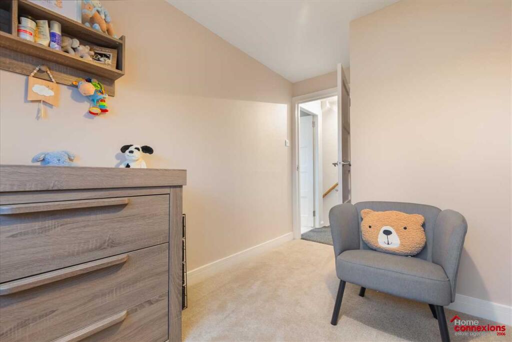 Bedroom Two (2)