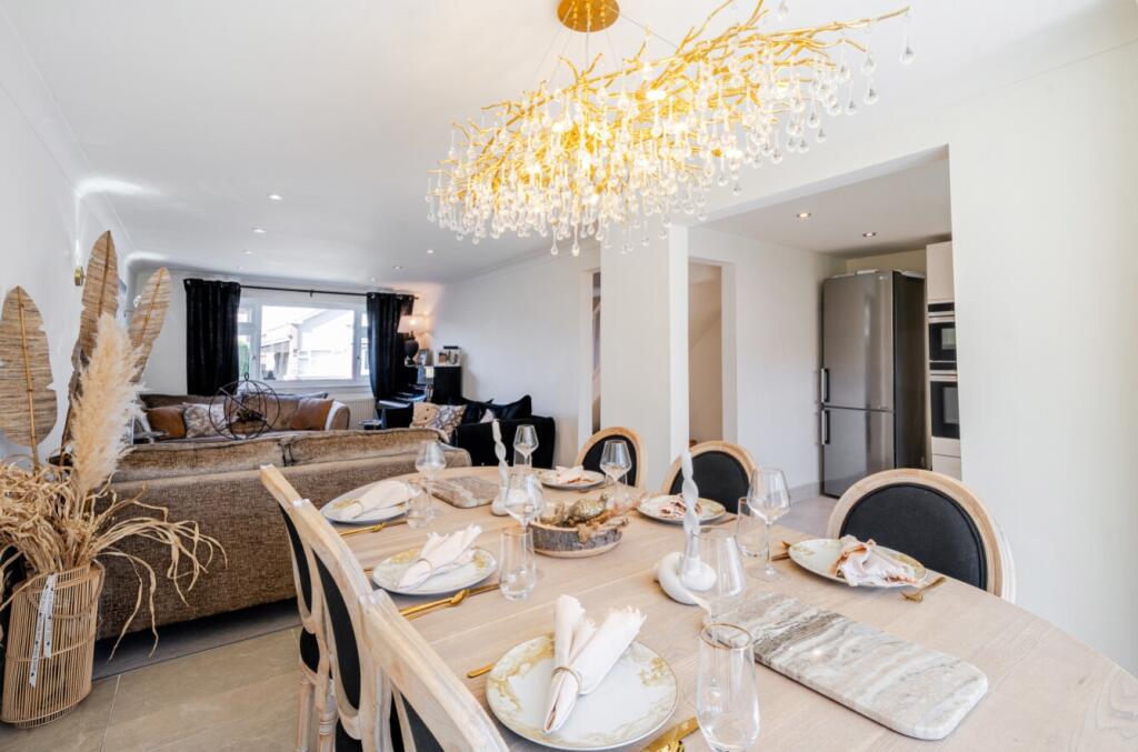 EweMove Wetherby Dining Area3