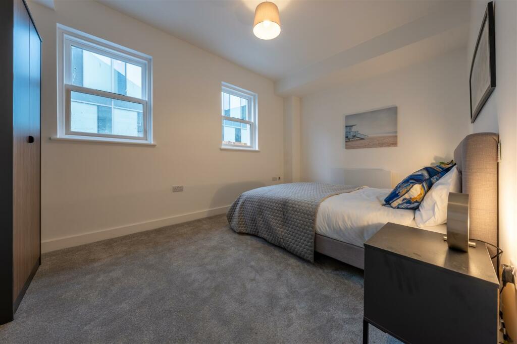 Flat 1 Reside-10.jpg