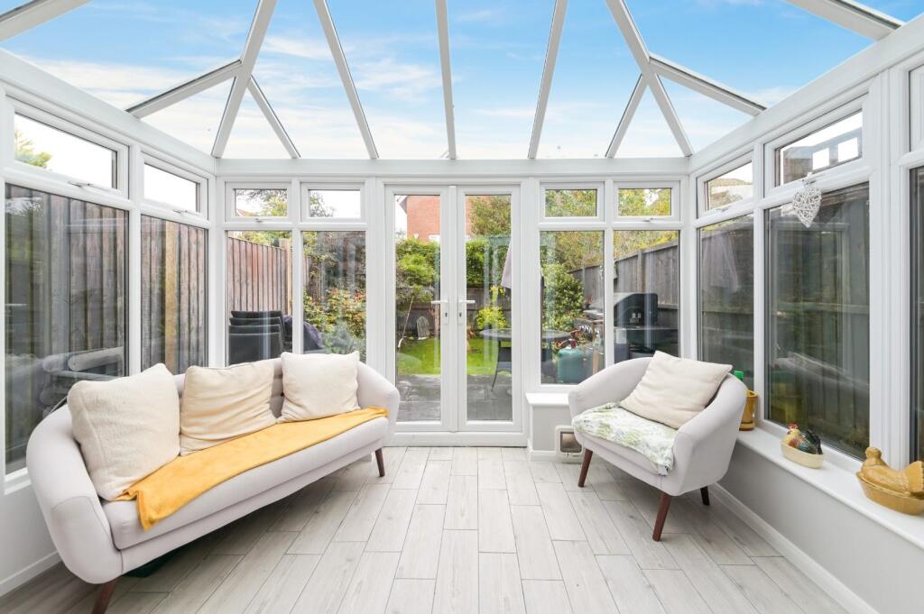 DE BURGH GARDENS, (5).jpg