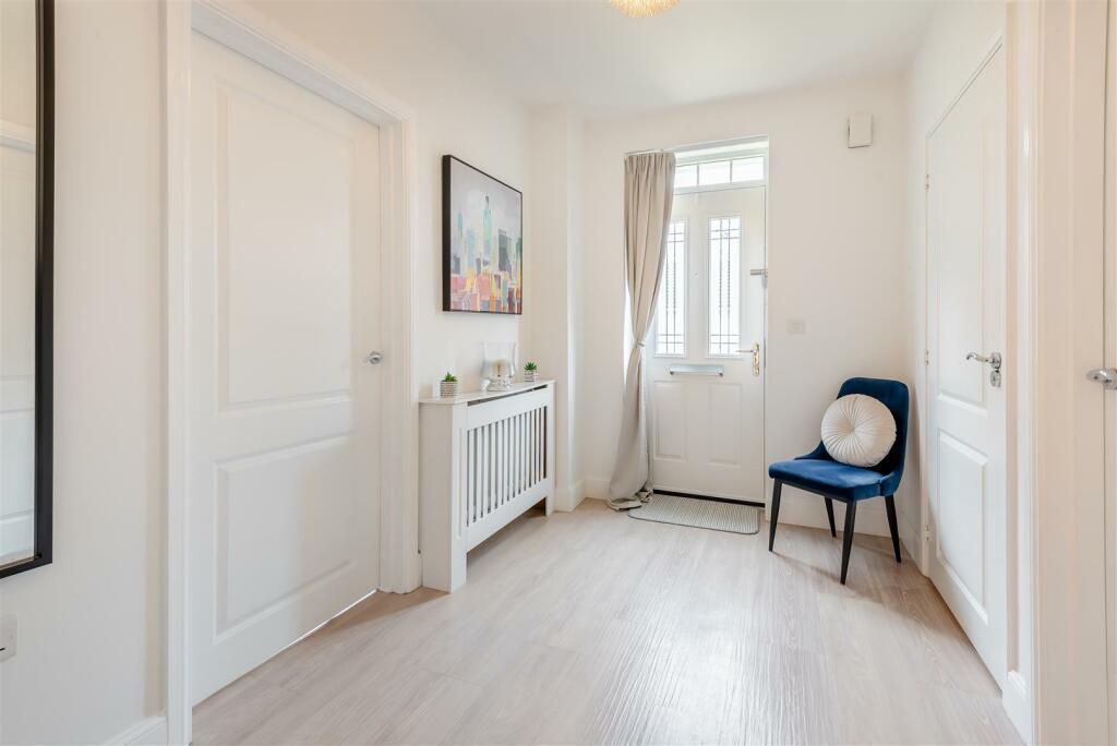 8588285-interior05.jpg