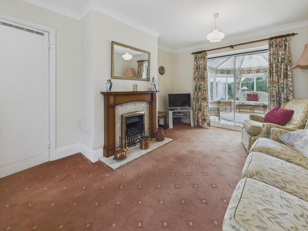 CAM04273G0-PR0158...