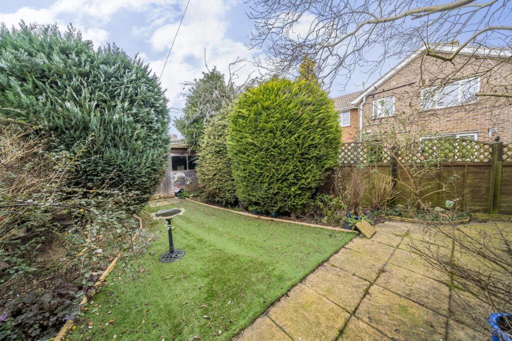 2nd view REAR GARDEN.jpg