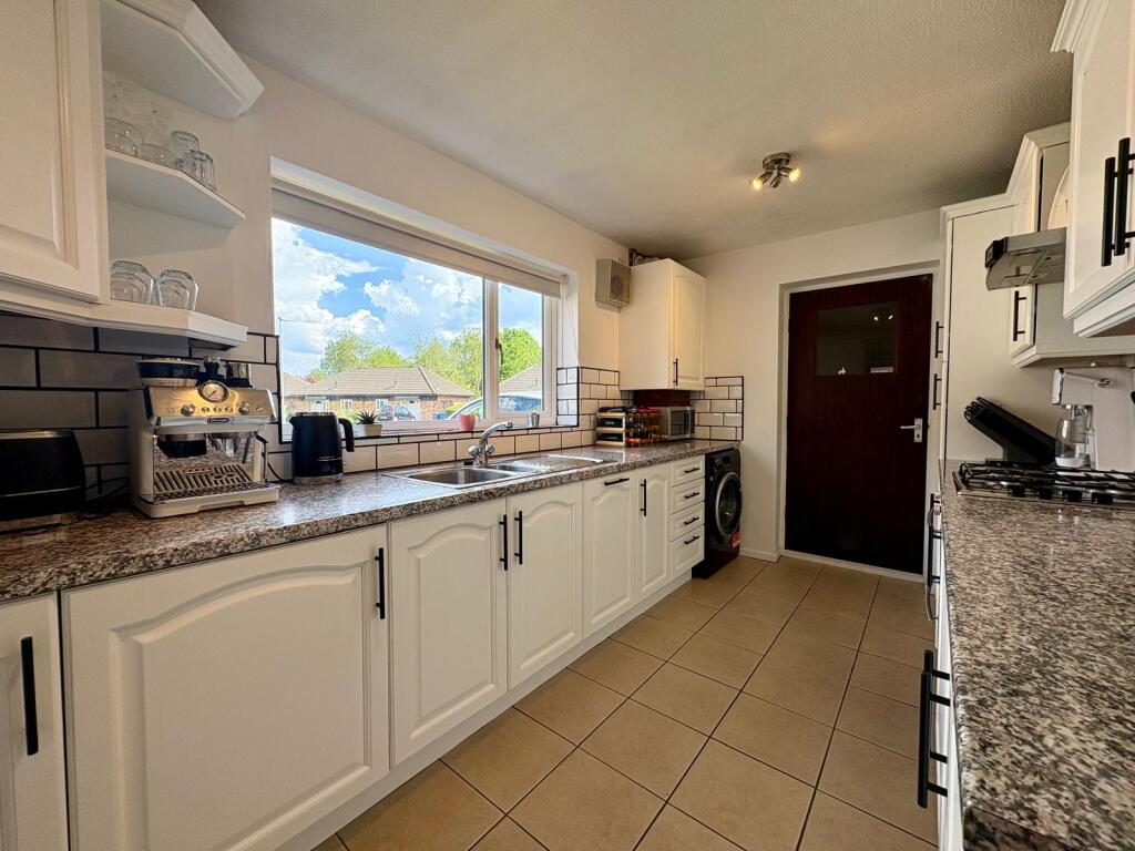 30 St Asaph kitchen.jpg