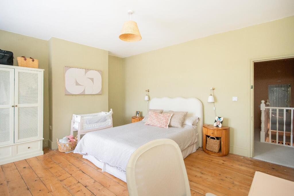 1R8HEE - Bedroom F.jpg