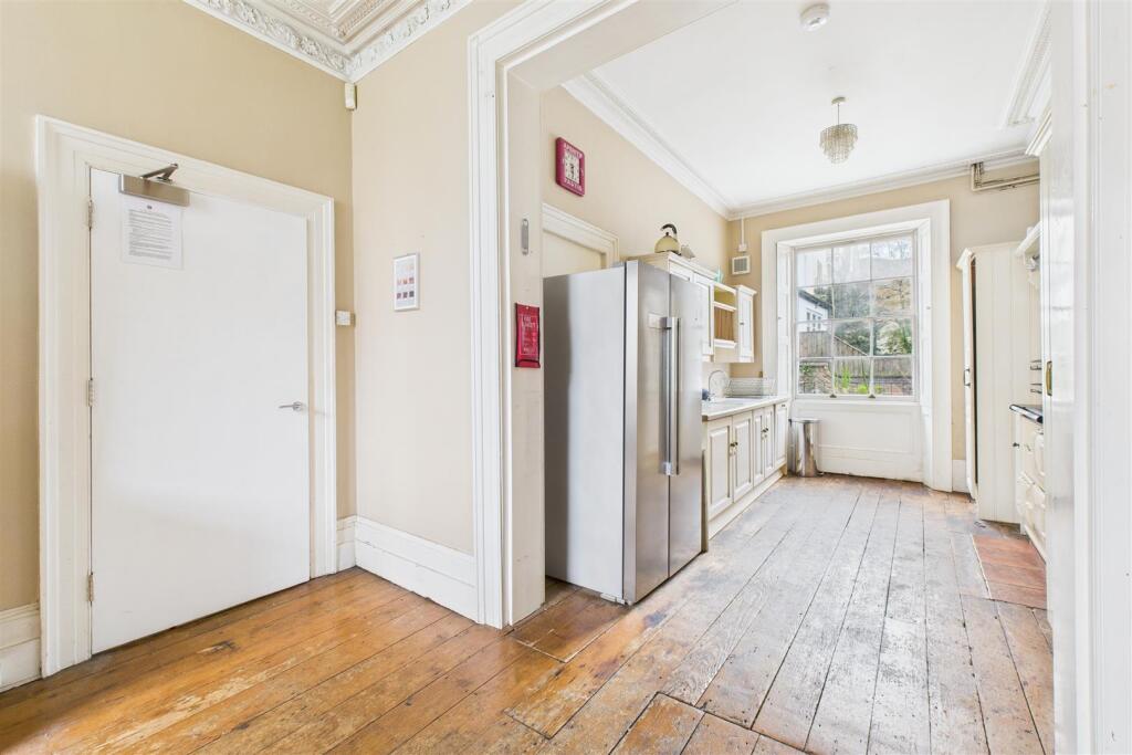 33 Pembroke Road, Clifton, Bristol BS8 3BE | Freeh