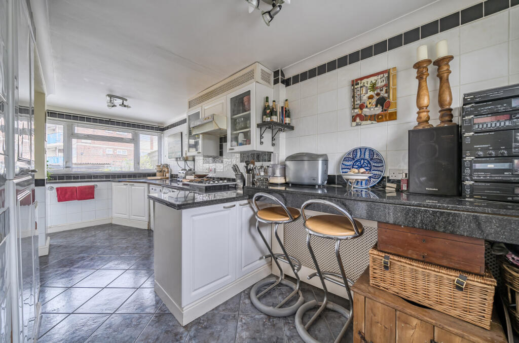 1365868-21-68efad...