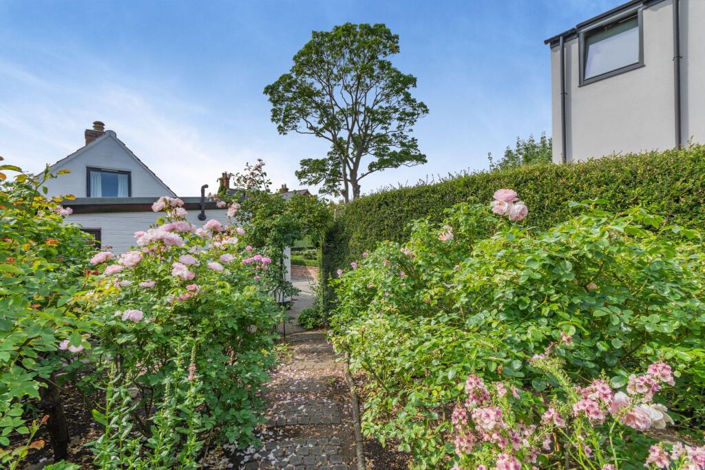 6 Dickmans Lane, Melton Mowbray, Leicestershire, LE14 4BG