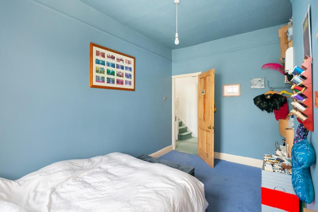 9W0RBN - Bedroom B.jpg