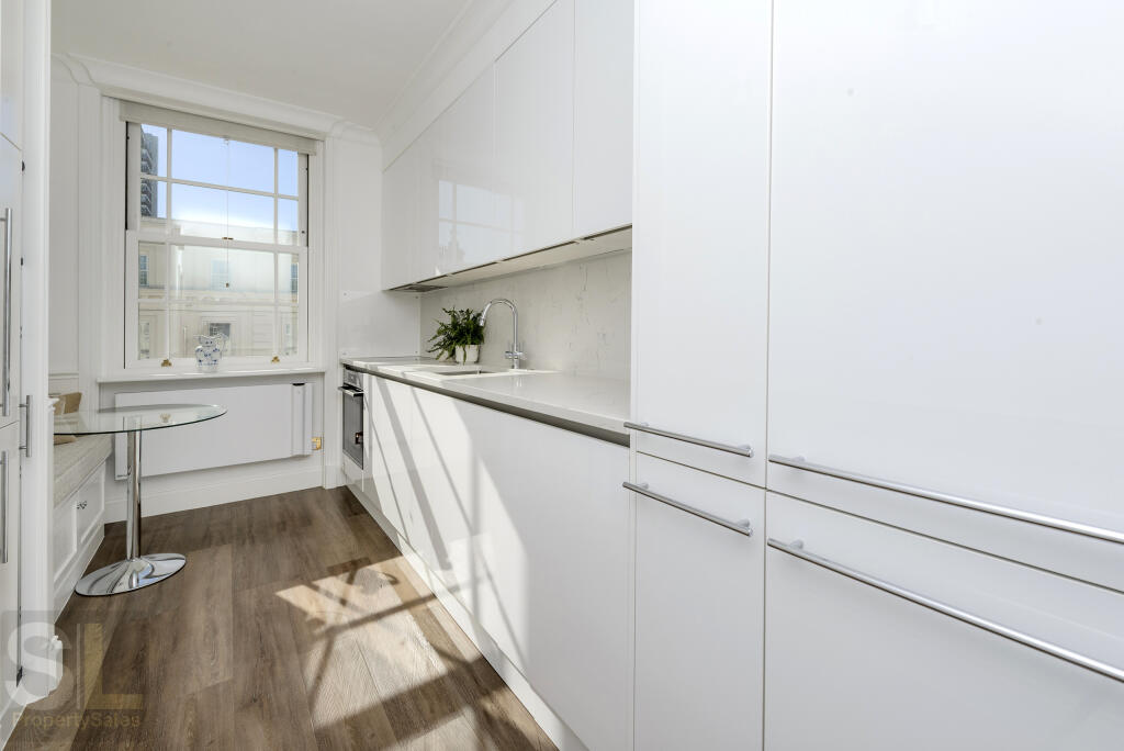 3&#64;16 st georges drive-0446