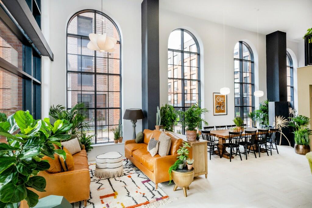 Communal Lounge