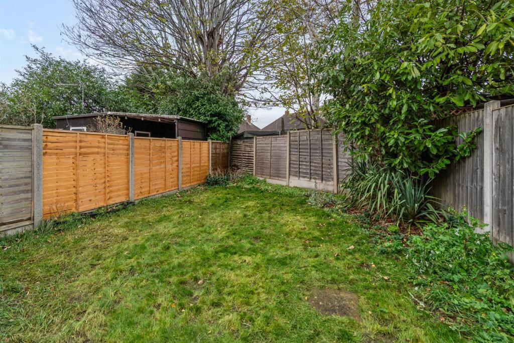 4 Elkstone Close_17.jpg