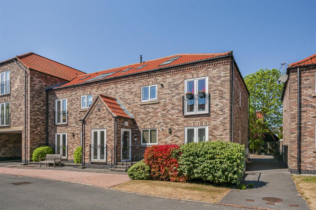 16 Richmond Court9.jpg
