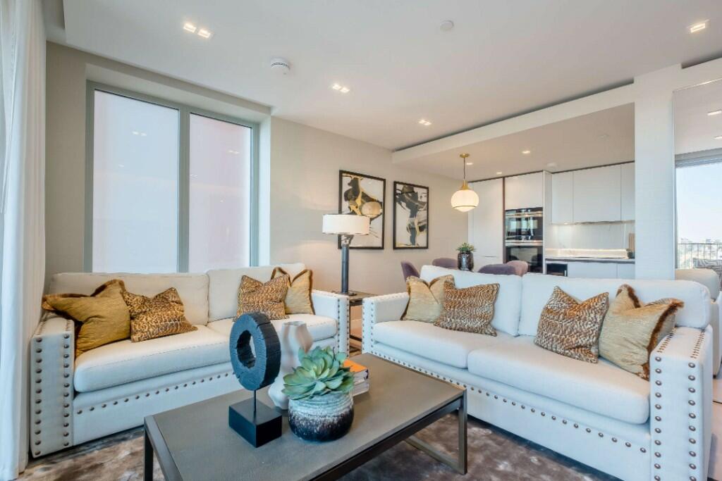 52 Garrett Mansions, London, W2