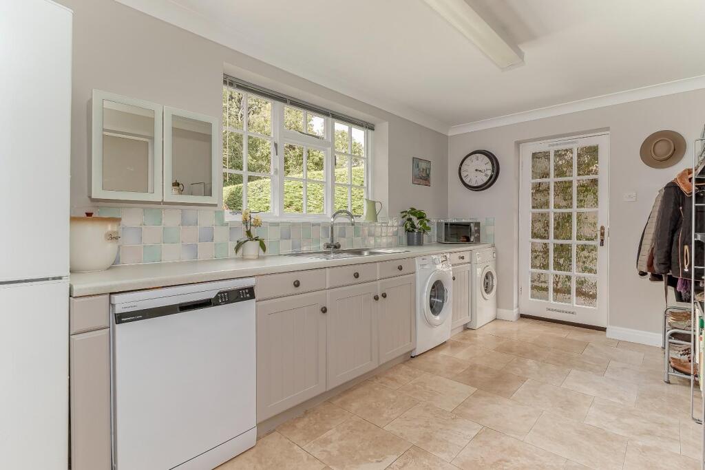 Utility Room - A.jpg