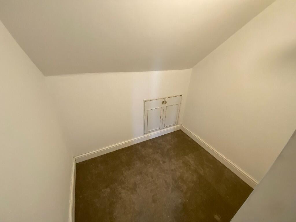 Walk in Cupboard