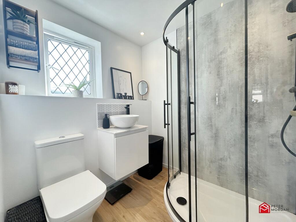 Family Shower Room
