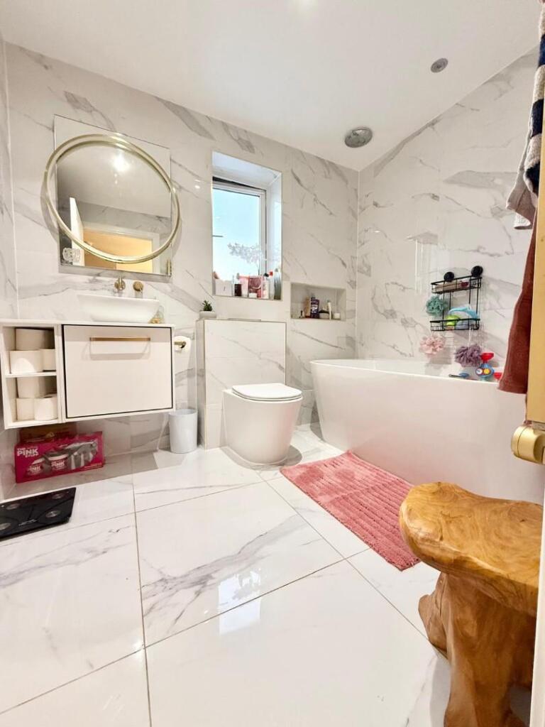 Pemberley Walk, Balmoral Close, St. Crispin, Northampton NN5