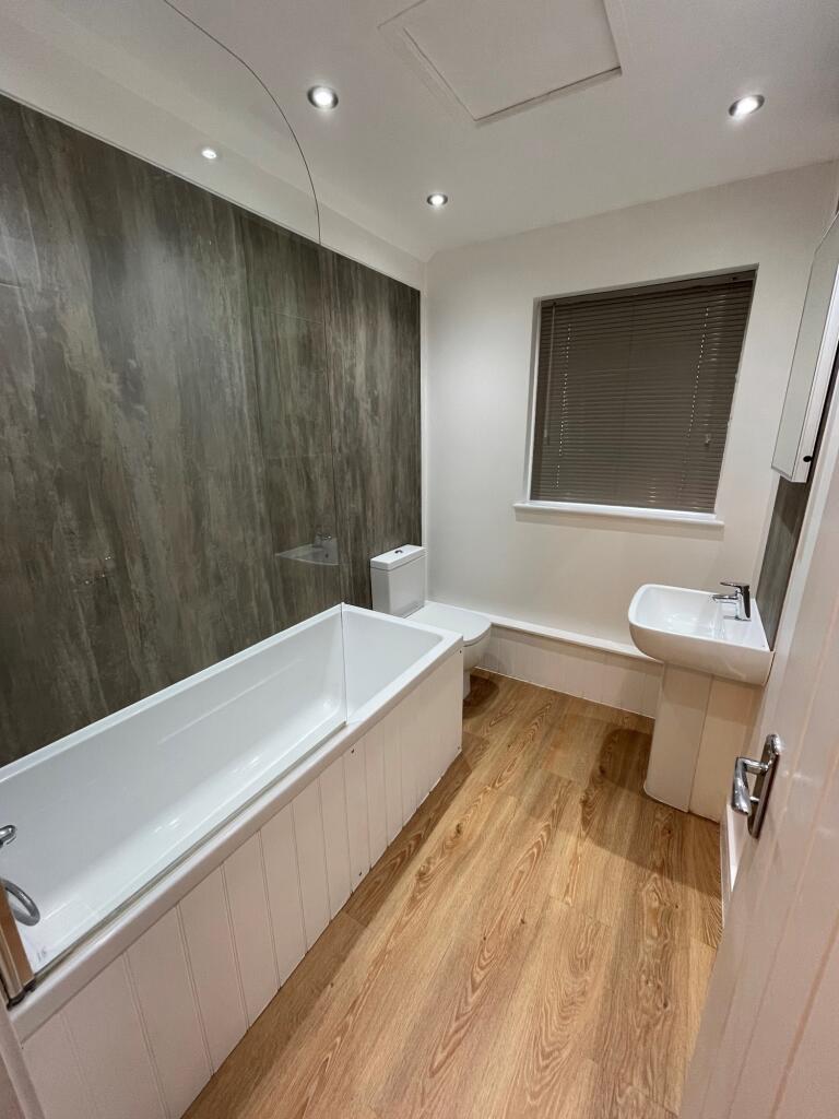Bathroom2