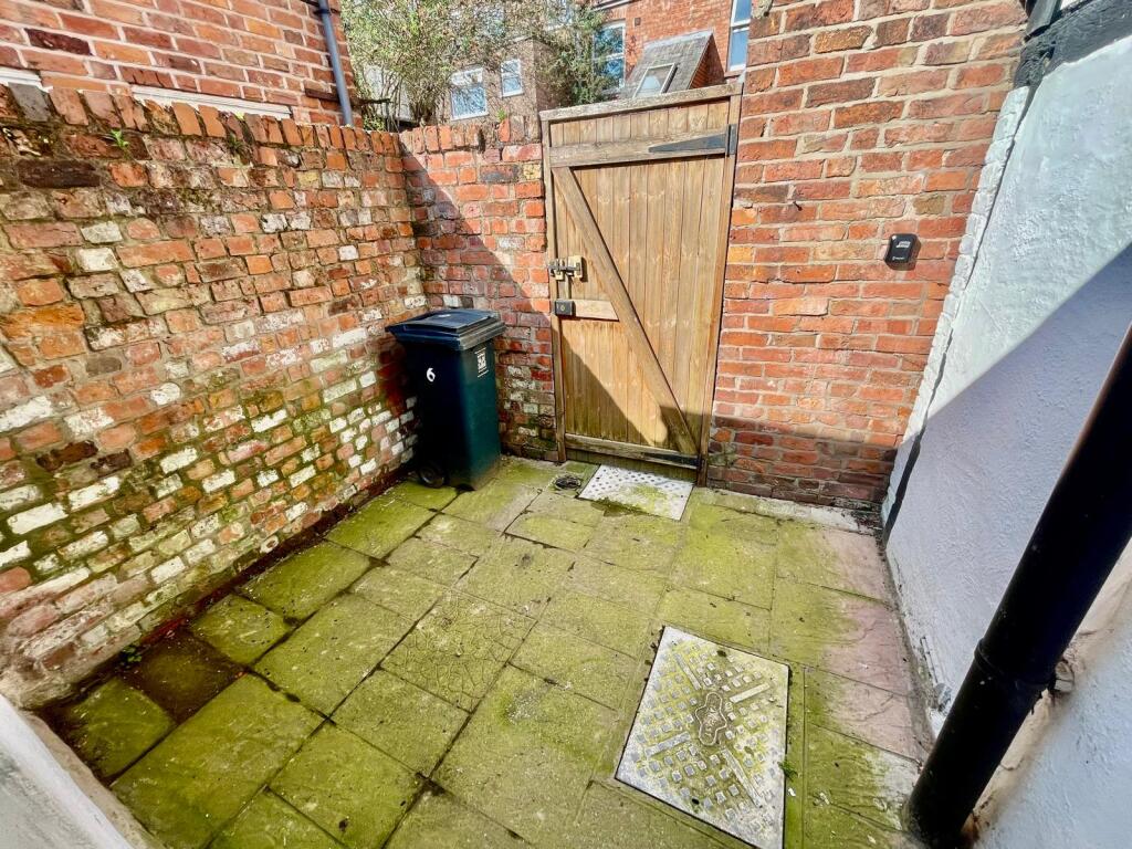 6 Chapel Street Rear Courtyard