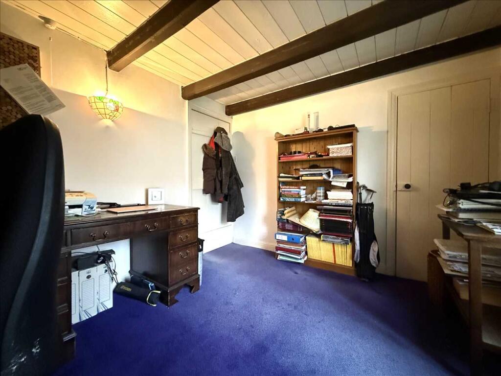 Bedroom (front)