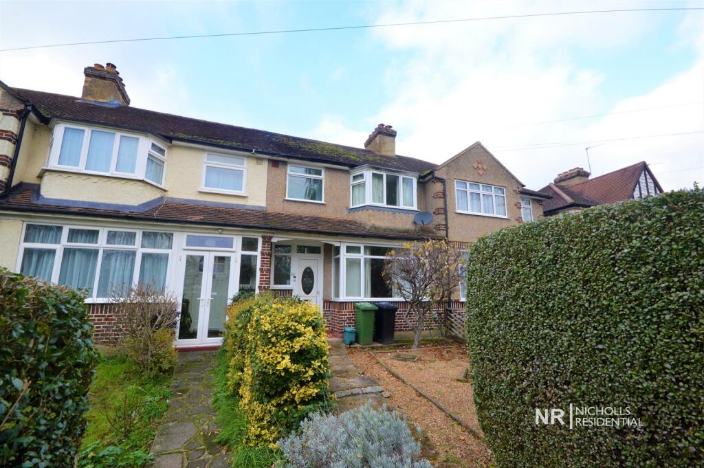 Green Lanes, West Ewell, Surrey. KT19