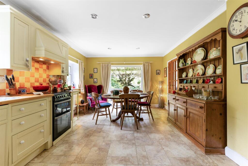 92265_Farthings-Powntley-Copse-Alton (9).jpg