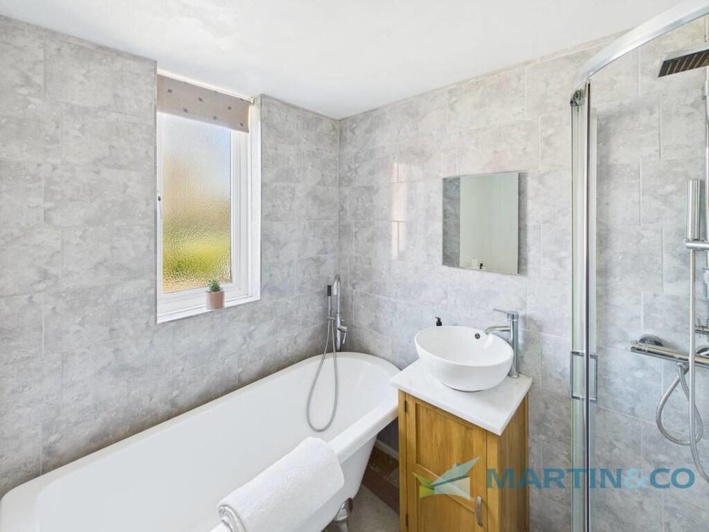 CAM02145G0-PR0051...