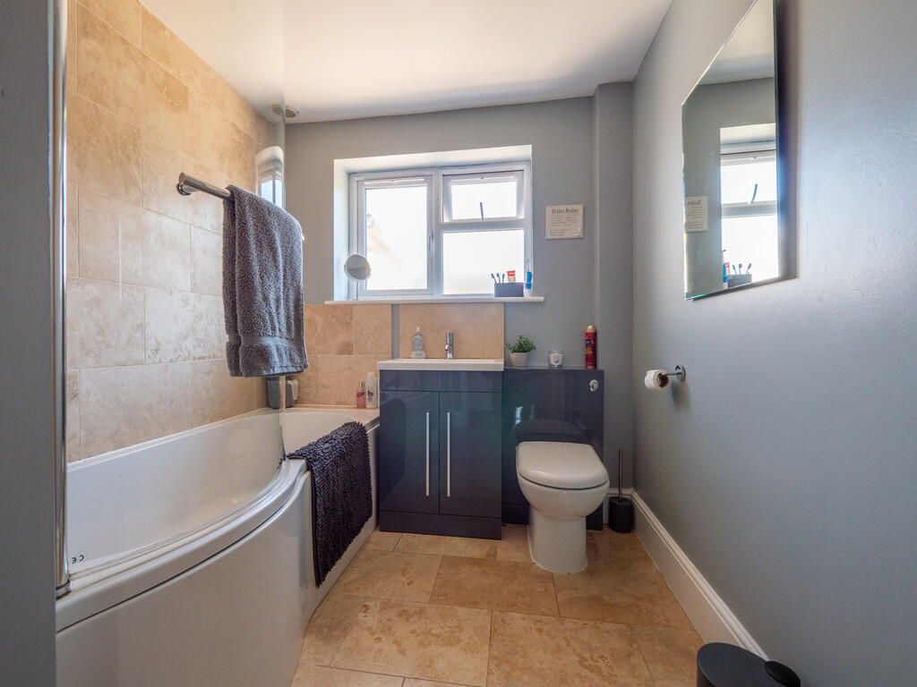 20250304_12591796...