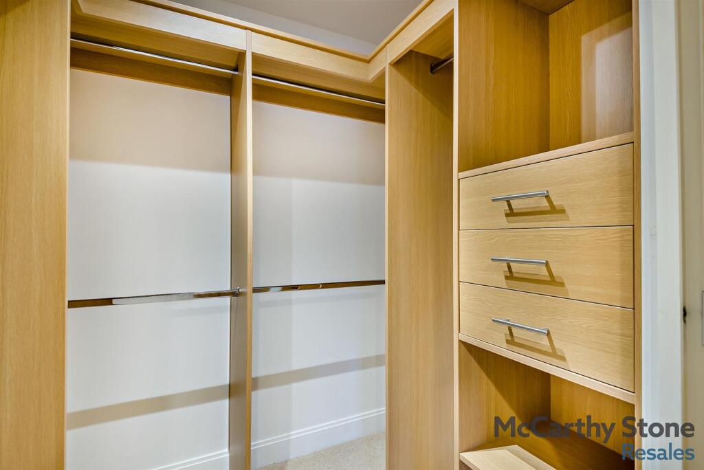 8670604-interior10-800.jpg