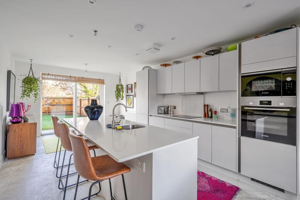 Typesetter Drive, Frome, BA11