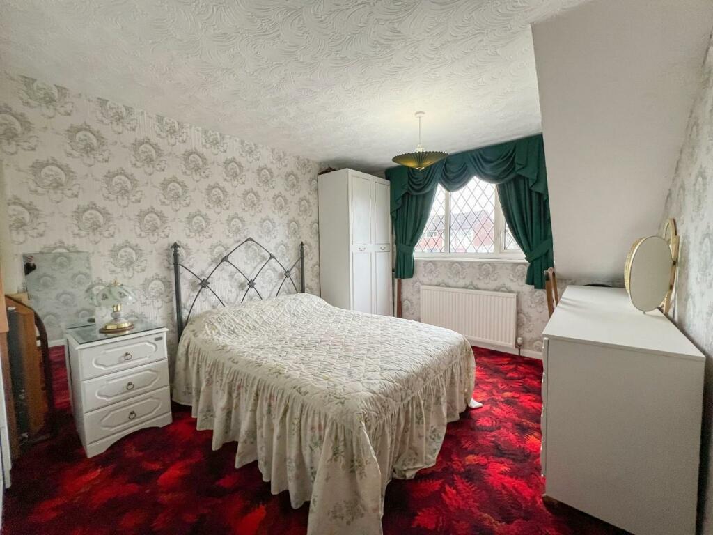 Bed 3.jpg