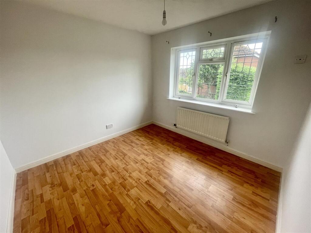 bedroom 2.jpeg