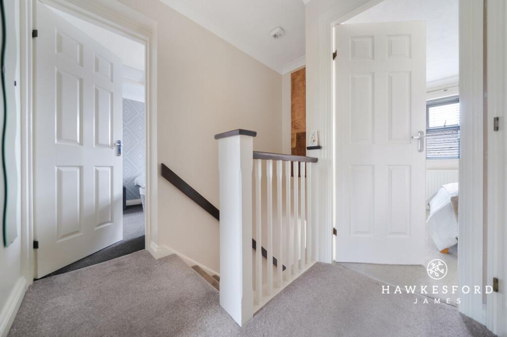 Turner Close, Sittingbourne - First floor landing