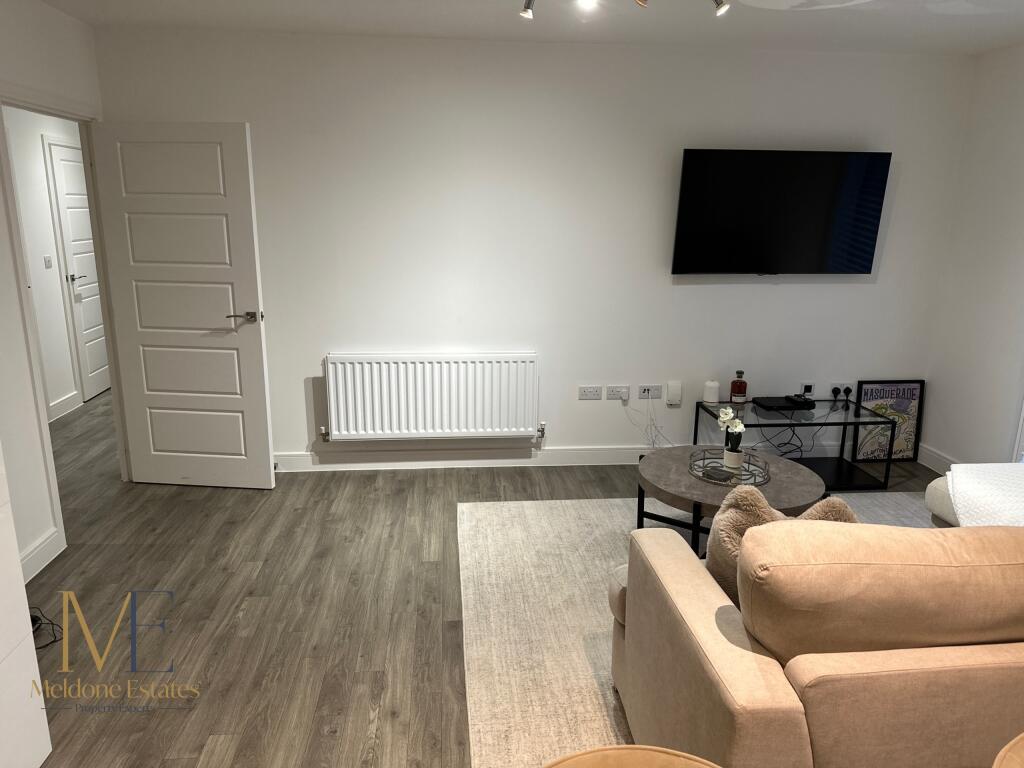 Lounge3.JPG
