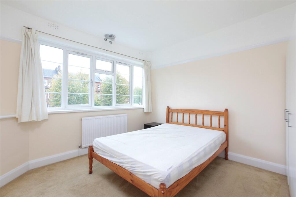 property in Chesham Court, 
Trinity Road, SW18