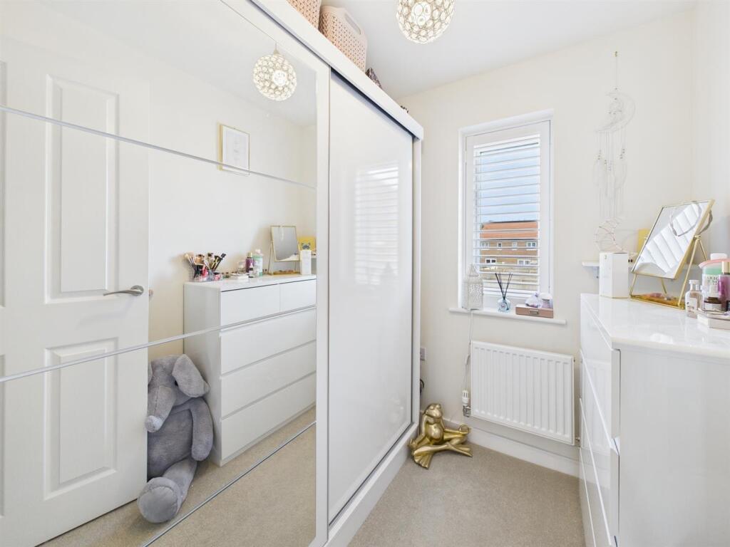 Bedroom: