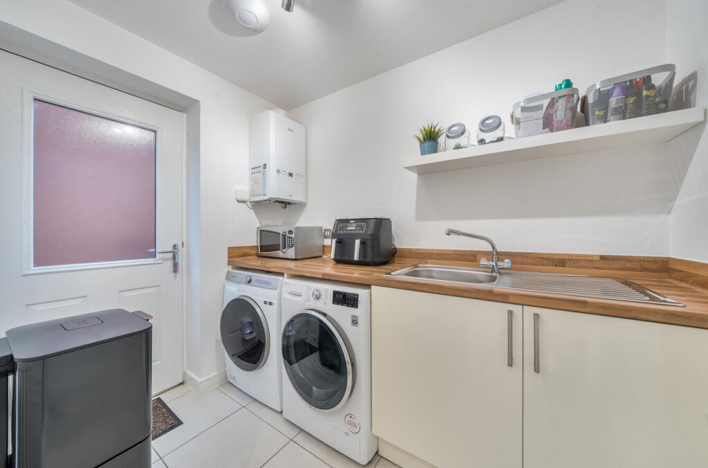 1383614-26-692471...