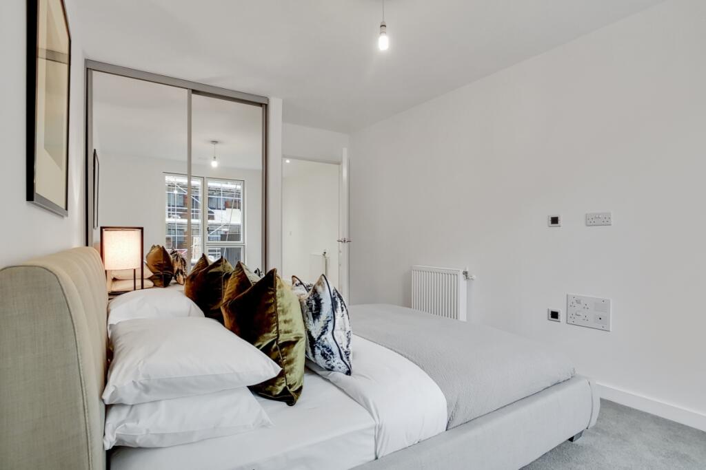 8_Bedroom_2