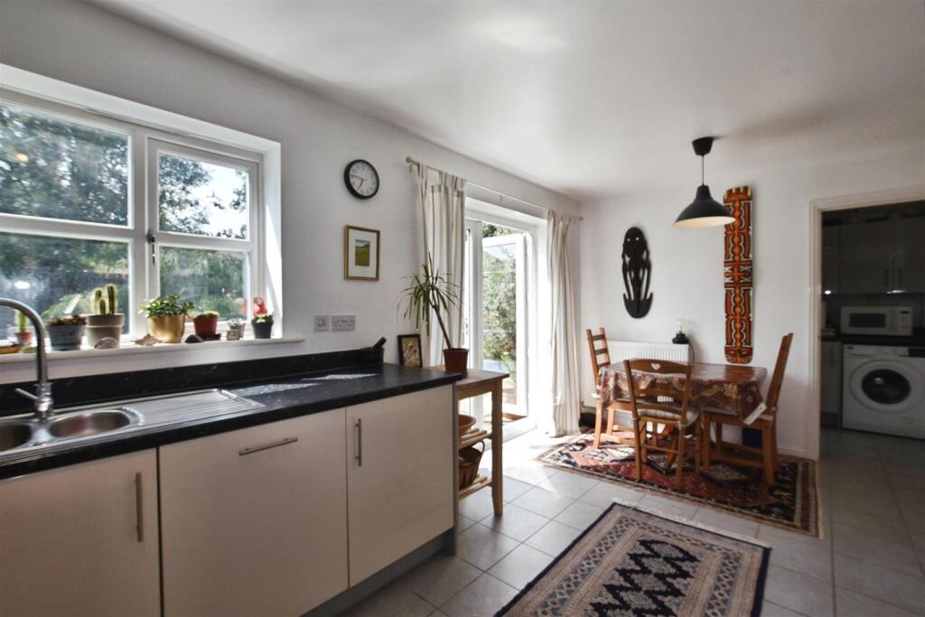 Kitchen Diner