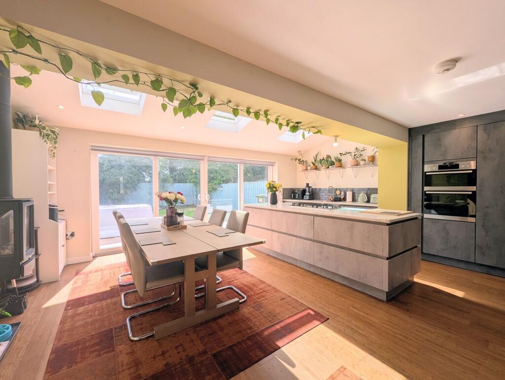 Kitchen / Family Room